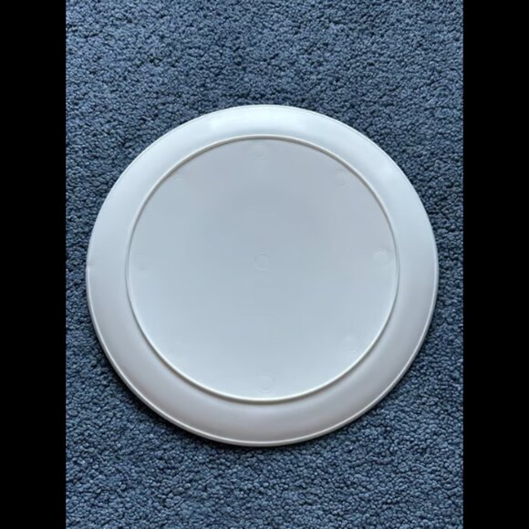 RT FIRST Double Gold Box March 2018 RT Entertainment System Collectible Plate - Picture 2 of 3